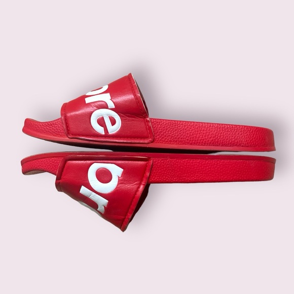 Supreme Red Slides - Picture 2 of 4